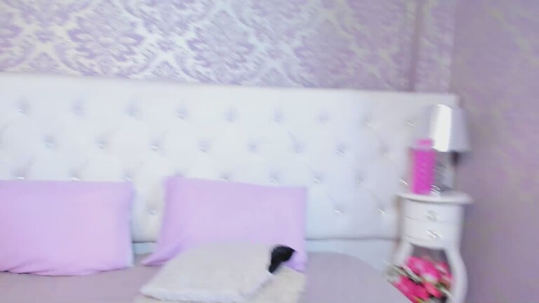 JasmineRossie's Streamate show and profile