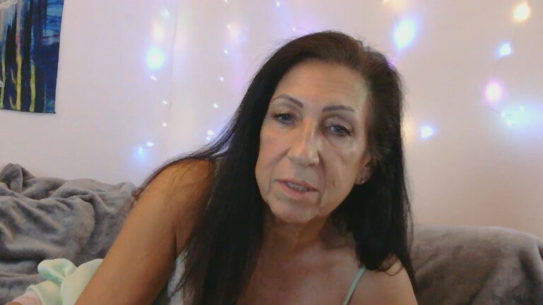 MilfMysti's Streamate show and profile