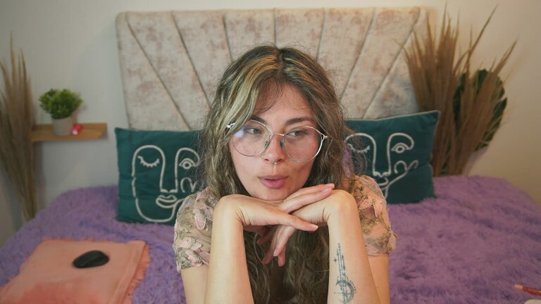 IamAbbi's Streamate show and profile