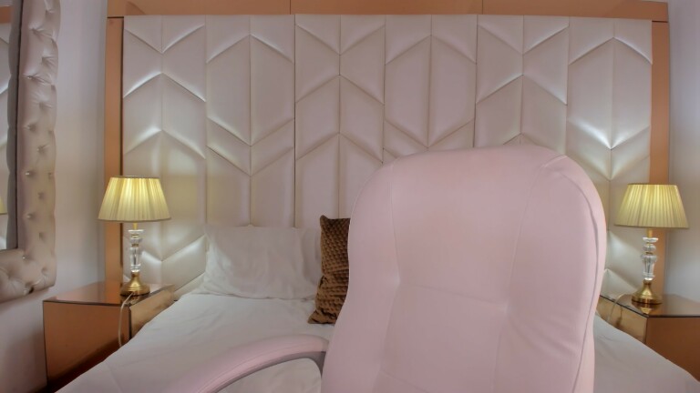 AmaraCollins's Streamate show and profile