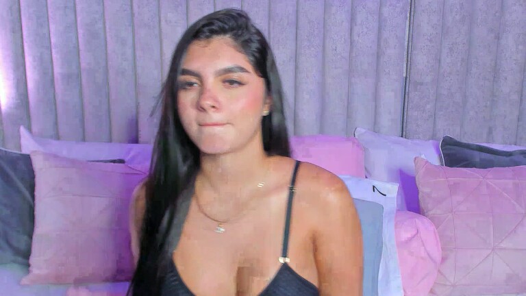 SamiLewis's Streamate show and profile