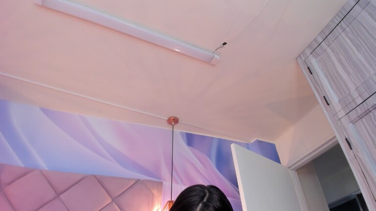 ViolletaRosse's Streamate show and profile