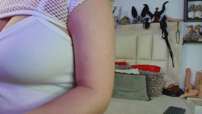 MoiraDevil's Streamate show and profile