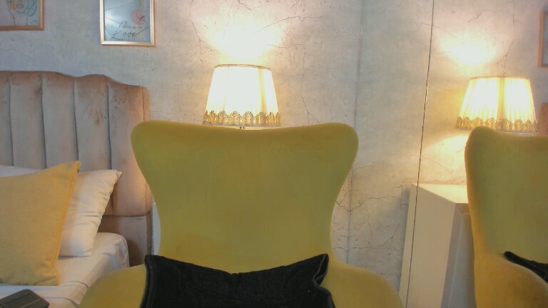 AriBelle's Streamate show and profile