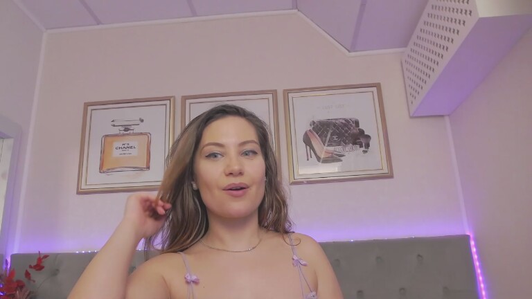 AnnieRose's Streamate show and profile