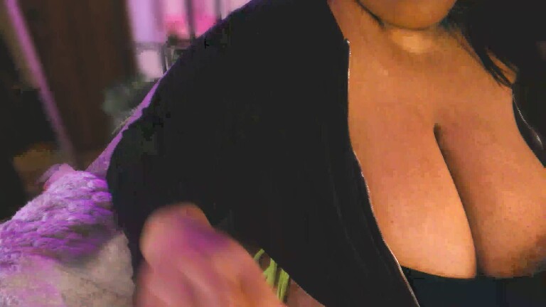 EbonyGoddessKira's Streamate show and profile