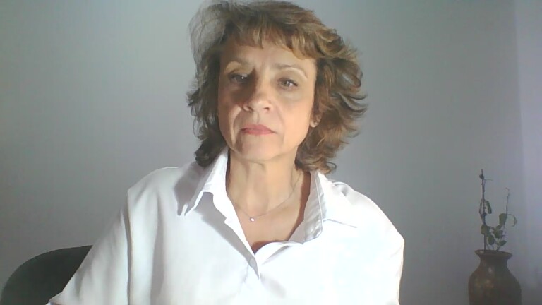 SimplyEnchanting's Streamate show and profile