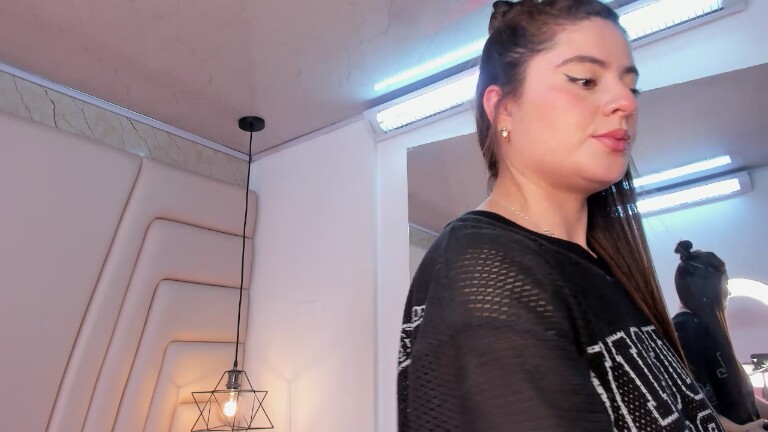 MonserrattMiller's Streamate show and profile