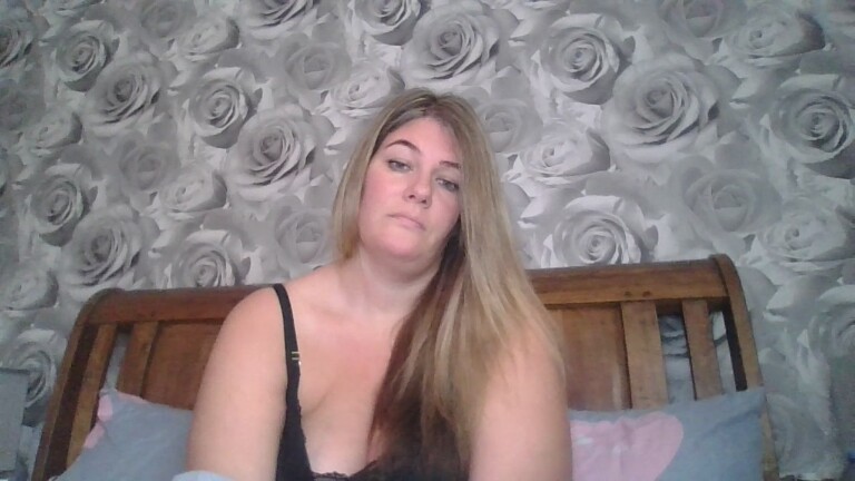 BabyCakesUK's Streamate show and profile