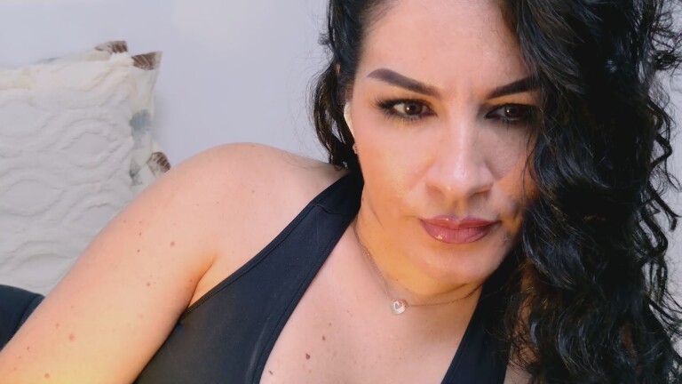 Pamela_Rosal's Streamate show and profile