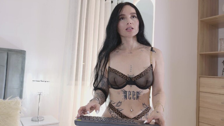 Sweetssinn's Streamate show and profile