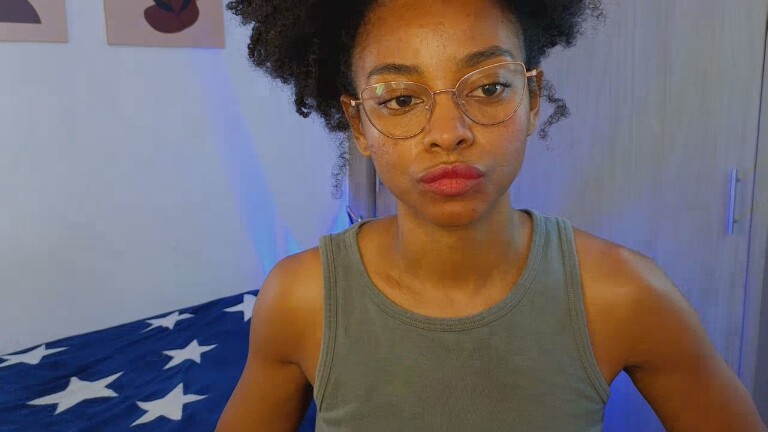 kriss_reyes's Streamate show and profile