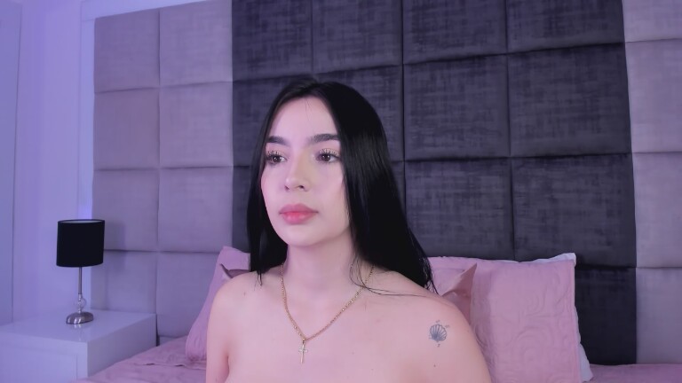 AlexaSalvator's Streamate show and profile
