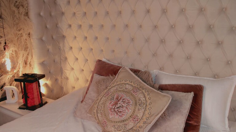 Dannah_Gomez's Streamate show and profile