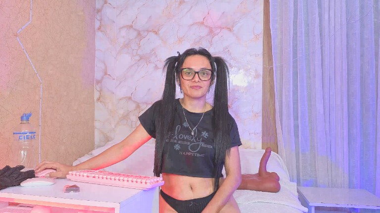 SexyKelany's Streamate show and profile