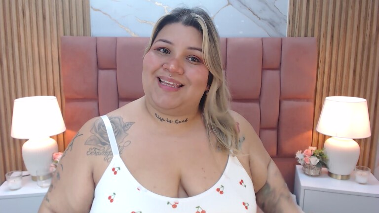 Evaverse's Streamate show and profile