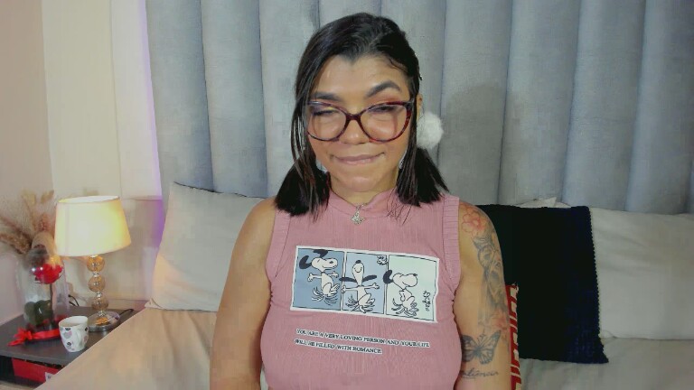 LunnaNoir's Streamate show and profile