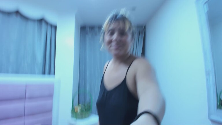 evee_s's Streamate show and profile