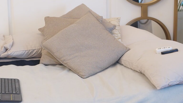 AliceRos's Streamate show and profile