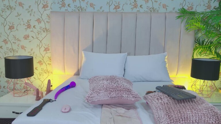 BrisaVegaGB's Streamate show and profile