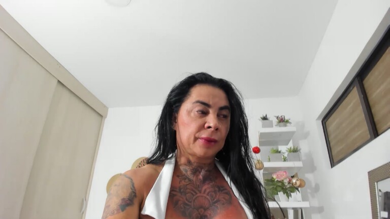 ScarletLyn's Streamate show and profile