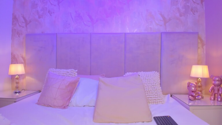 VenusMillan's Streamate show and profile