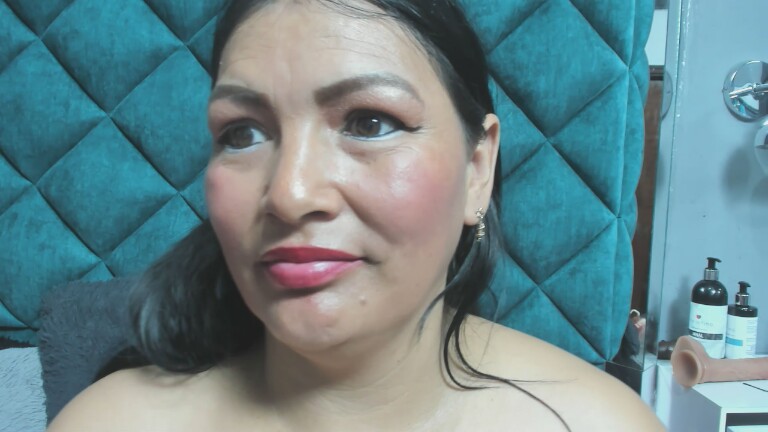 PENELOPELEWIS40's Streamate show and profile