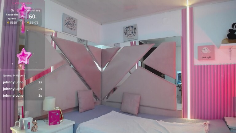 MiaGarcia28's Streamate show and profile