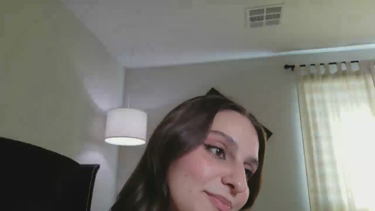 LuciaKing's Streamate show and profile