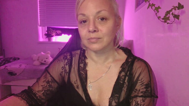 LinsyKim's Streamate show and profile