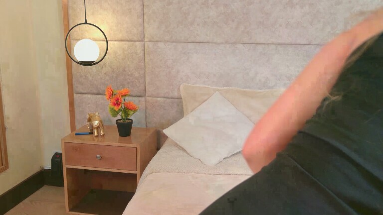 ArianaSole's Streamate show and profile