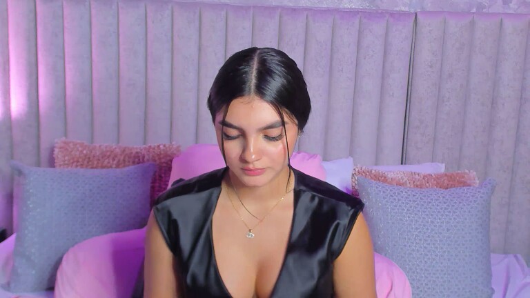 SamiLewis's Streamate show and profile