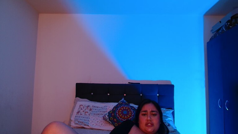 SamaraHotty69's Streamate show and profile