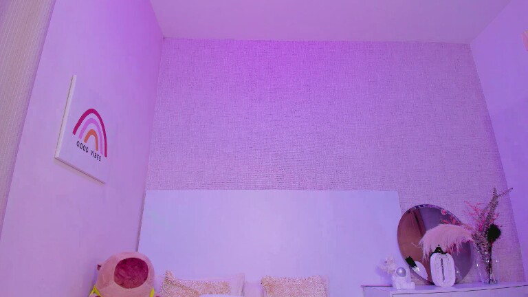 OliviaPagani's Streamate show and profile