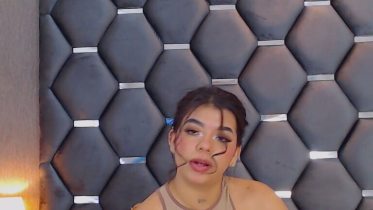 MelodyCarson's Streamate show and profile