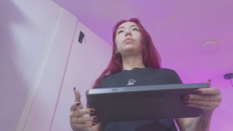 AndyyandEmmaa's Streamate show and profile