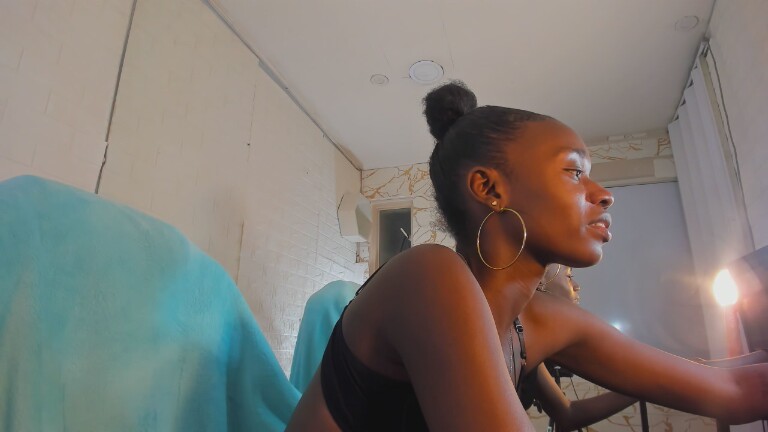 HelenAguilarSg's Streamate show and profile