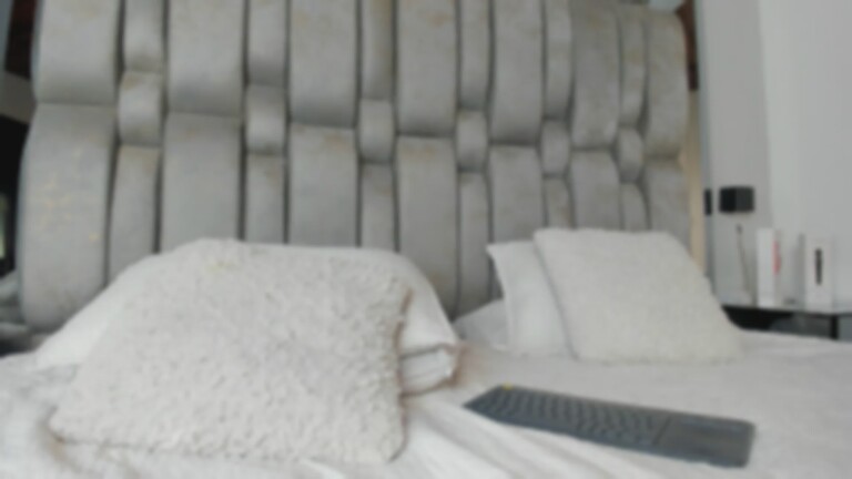 PrincessLuu's Streamate show and profile