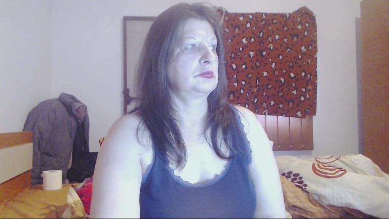 ExtasyMature's Streamate show and profile