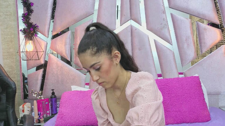 AbbyBenet's Streamate show and profile