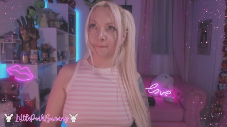 LittlePinkBunnny's Streamate show and profile