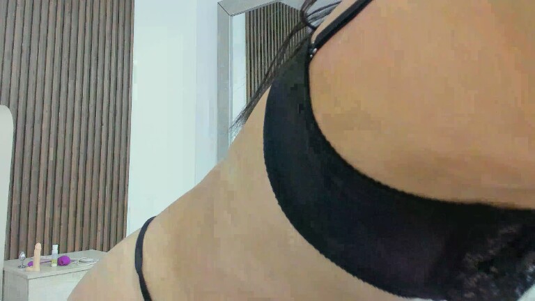 KiraCollins's Streamate show and profile