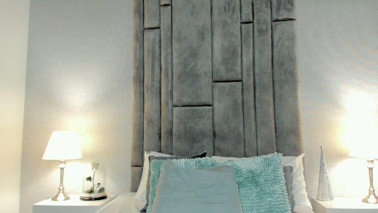 ZairaAbad's Streamate show and profile