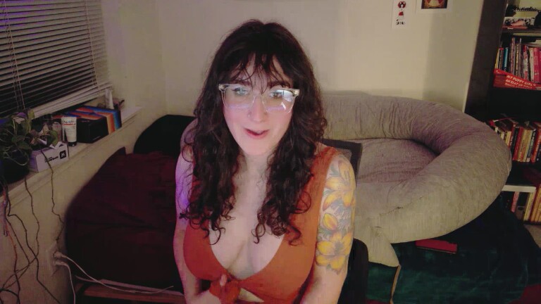 AdaraStray's Streamate show and profile