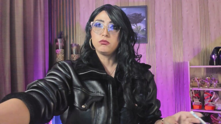 AdeleMour's Streamate show and profile