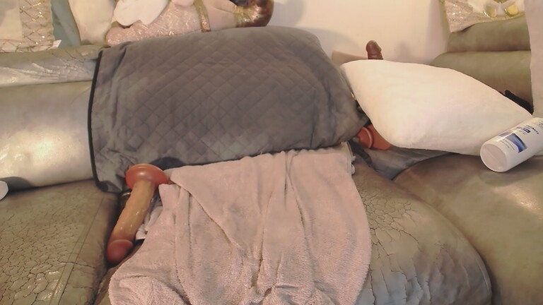 SelenaRossi's Streamate show and profile