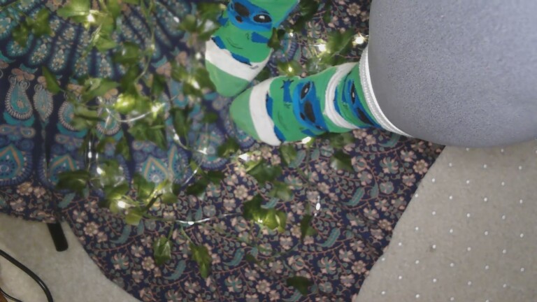 HippieSpiceFeet's Streamate show and profile