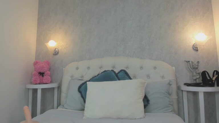 EmmilyMartinez's Streamate show and profile