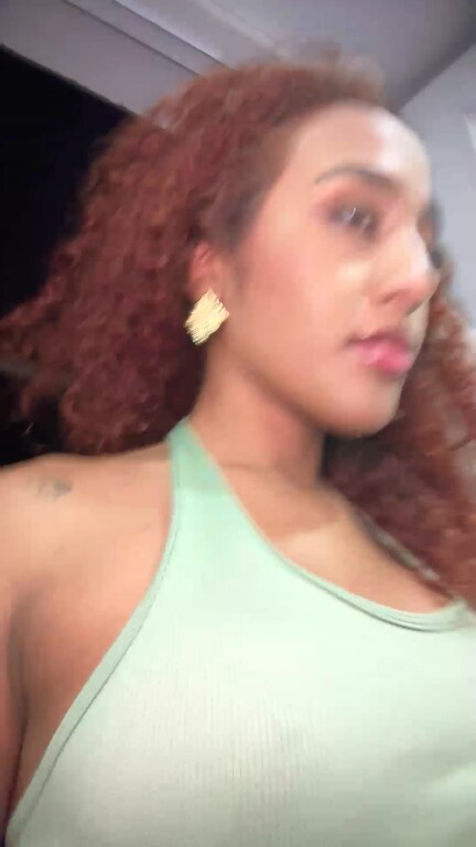 MaiaCox's Streamate show and profile