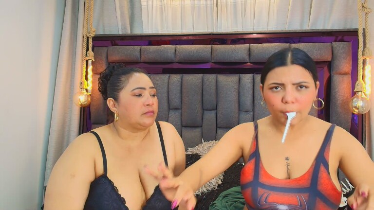 KarinaMendoza's Streamate show and profile